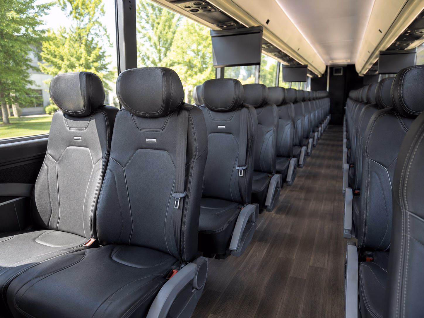 wine tour bus rentals to jerome and caduceus cellars
